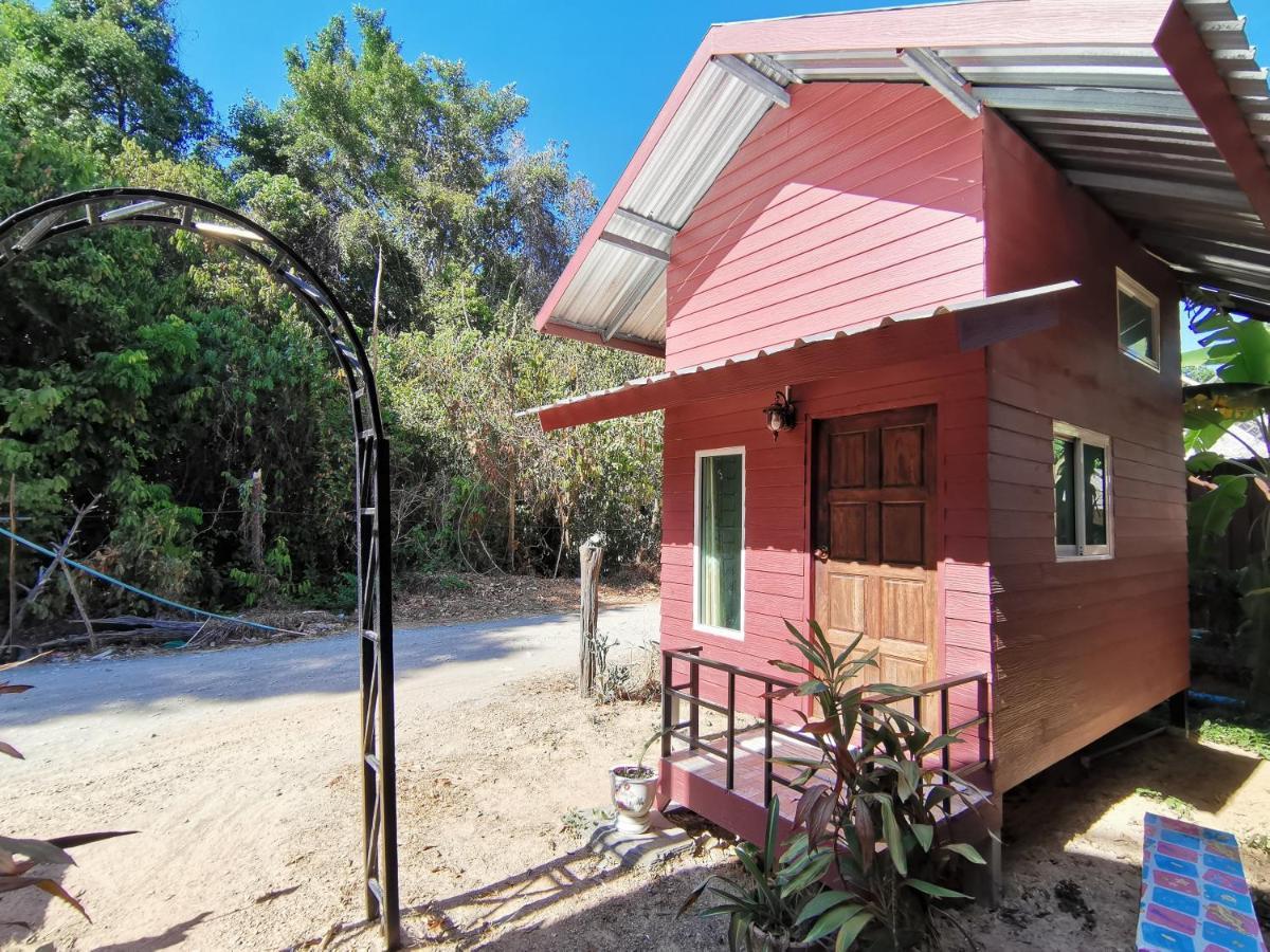Phuhaya Bamboo Bungalows Ko Lanta Eksteriør bilde