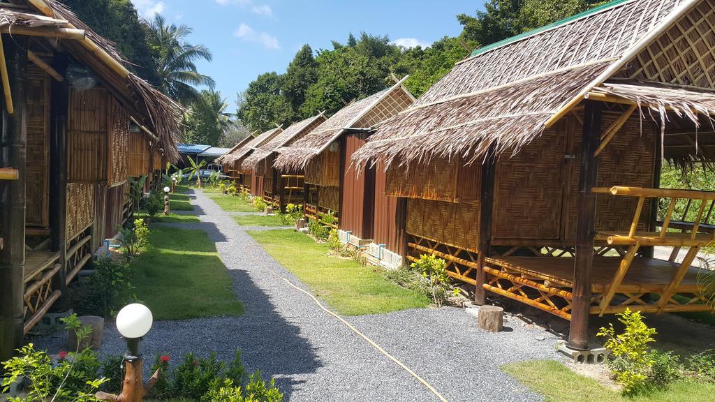 Phuhaya Bamboo Bungalows Ko Lanta Eksteriør bilde